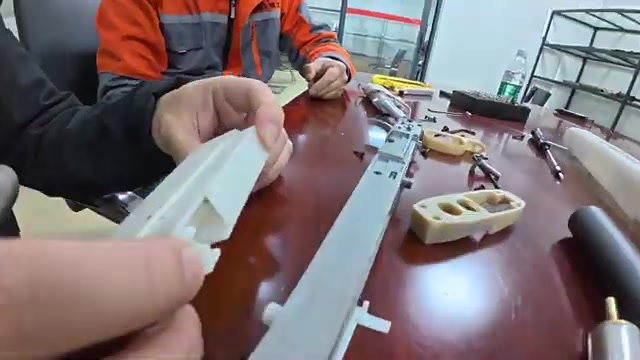 am-this-electric-airsoft-sniper-rifle-blew-my-mind-3.jpg