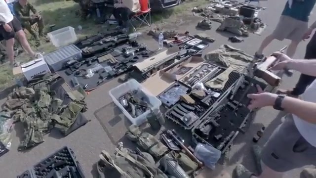 am-visiting-a-huge-airsoft-market-in-uk-sift-your-rif-1.jpg