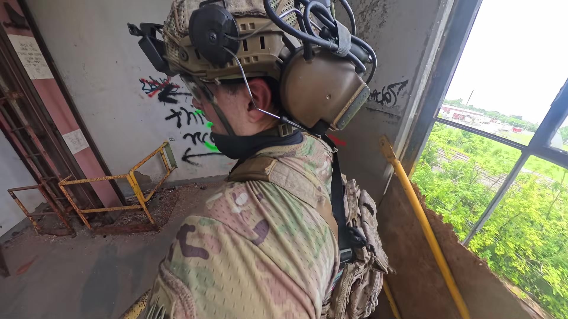 am-airsoft-freedom-blaster-9000-does-this-budget-frie-2.jpg