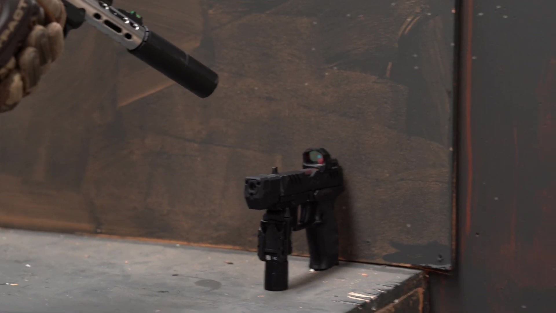 am-cyelee-optics-wolf-x-pro-gbb-airsoft-torture-test--2.jpg