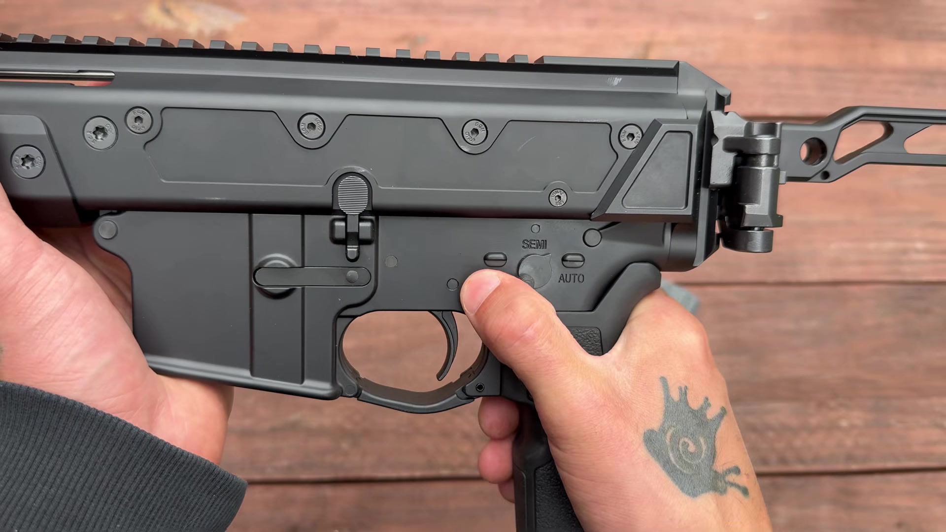 am-double-eagle-dws-lupus-gbbr-unboxing-first-look-mw-4.jpg